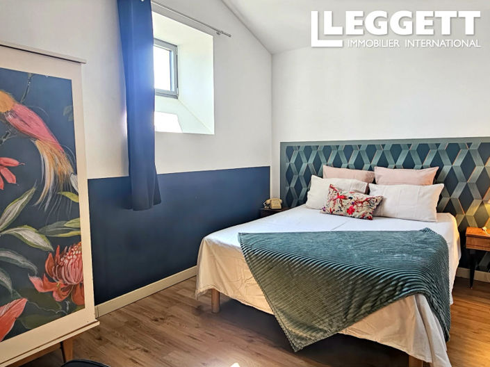 Image No.6-9 Bed House for sale