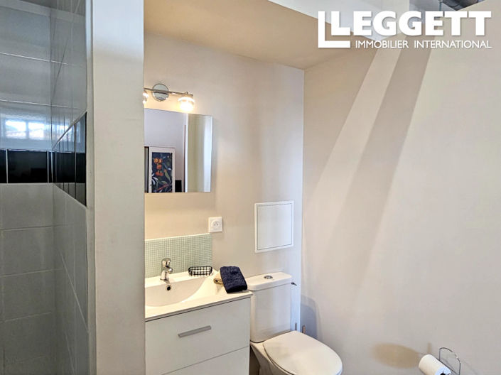 Image No.7-9 Bed House for sale