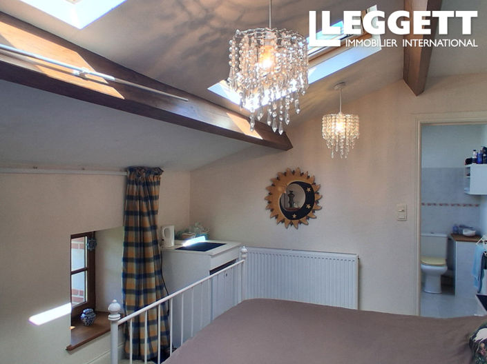 Image No.10-5 Bed House for sale