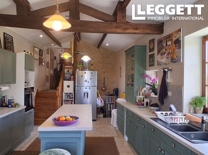 Image No.2-5 Bed House for sale