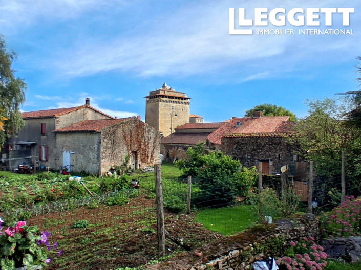 Image No.2-Maison de 5 chambres à vendre à Bazoges-en-Pareds