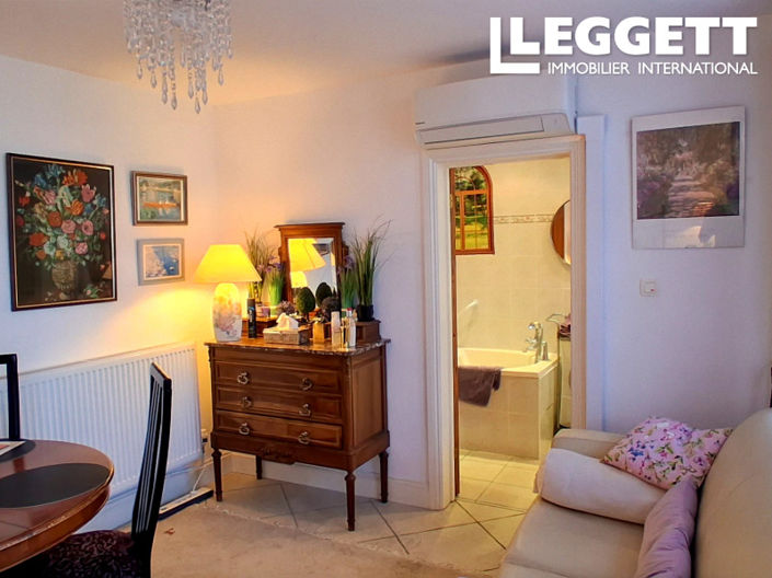 Image No.6-5 Bed House for sale