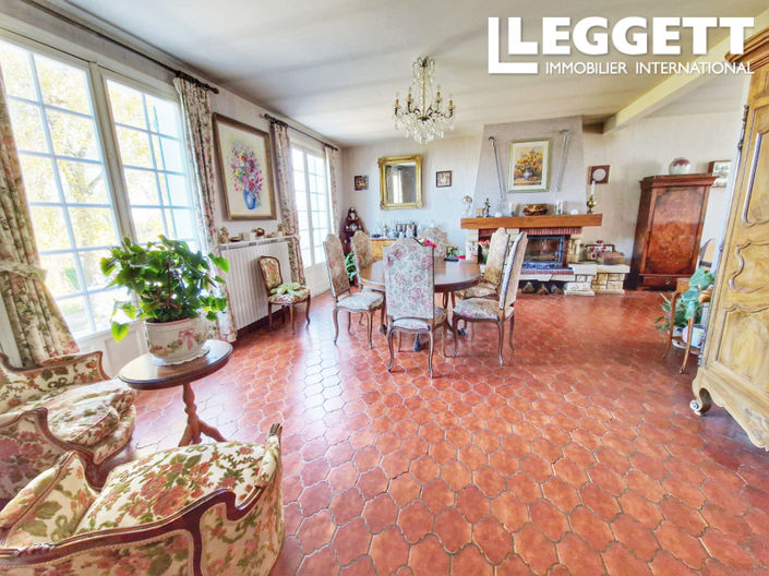 Image No.4-3 Bed House for sale