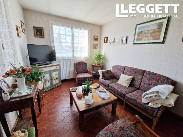 Image No.6-3 Bed House for sale