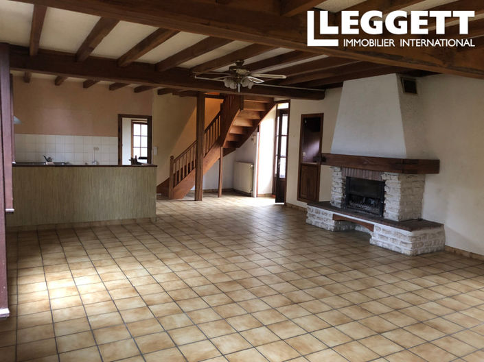 Image No.7-7 Bed House for sale