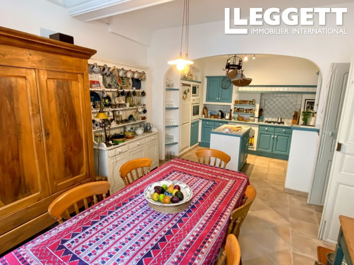 Image No.3-6 Bed House for sale