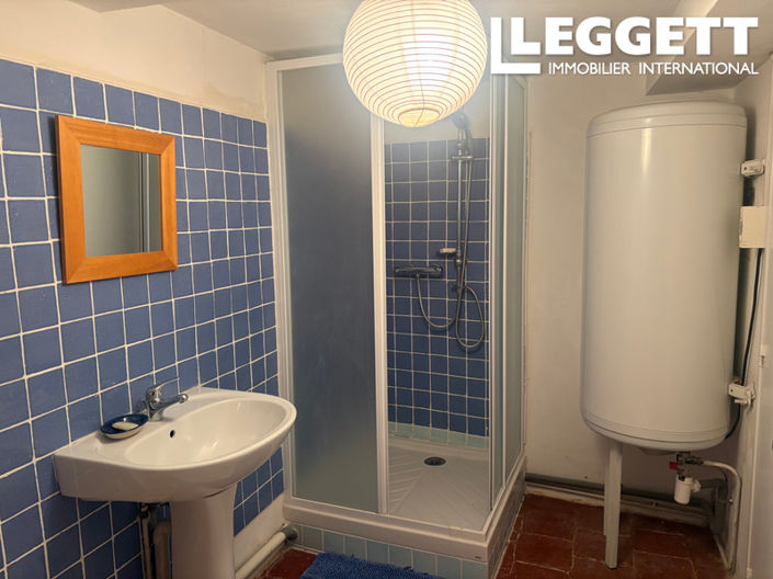 Image No.7-6 Bed House for sale