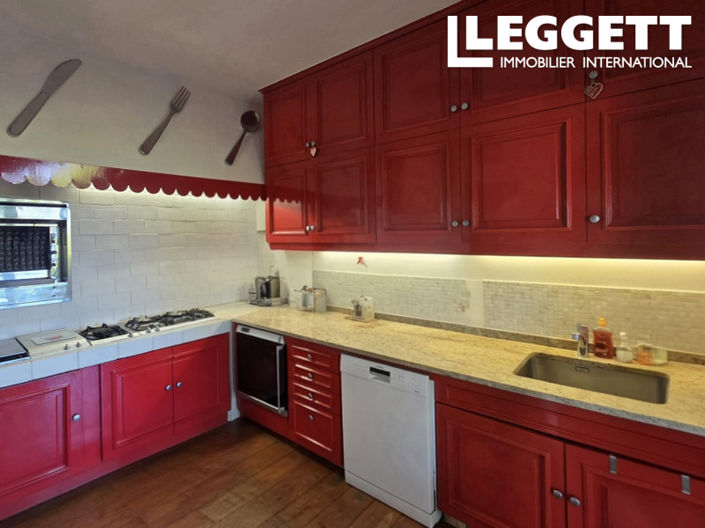 Image No.4-7 Bed House for sale