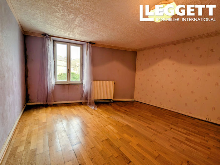 Image No.6-3 Bed House for sale