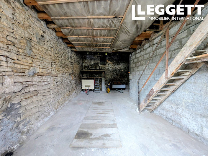 Image No.9-3 Bed House for sale