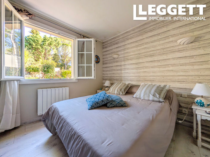 Image No.7-5 Bed House for sale