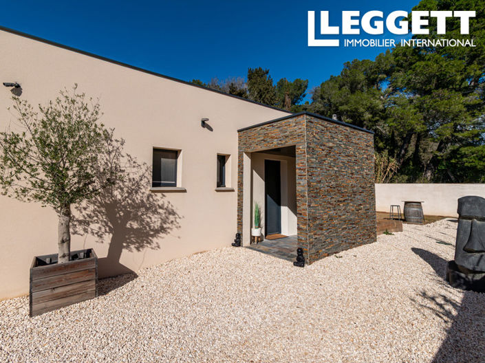 Image No.10-4 Bed House for sale