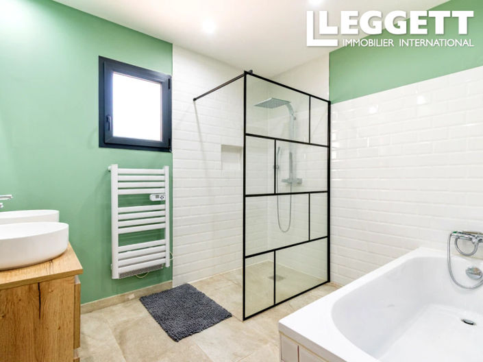 Image No.4-4 Bed House for sale