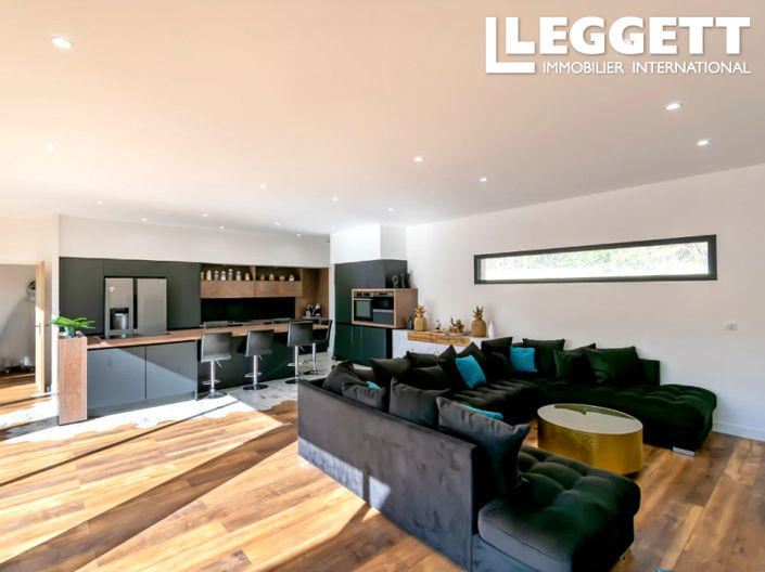 Image No.4-4 Bed House for sale