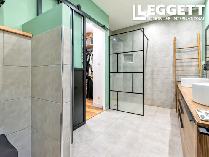 Image No.7-4 Bed House for sale