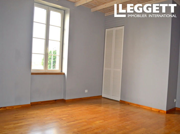 Image No.9-5 Bed House for sale