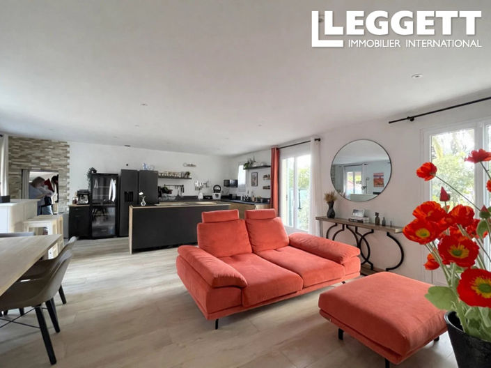 Image No.4-4 Bed House for sale