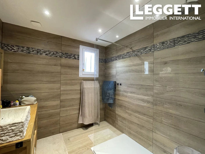 Image No.9-4 Bed House for sale