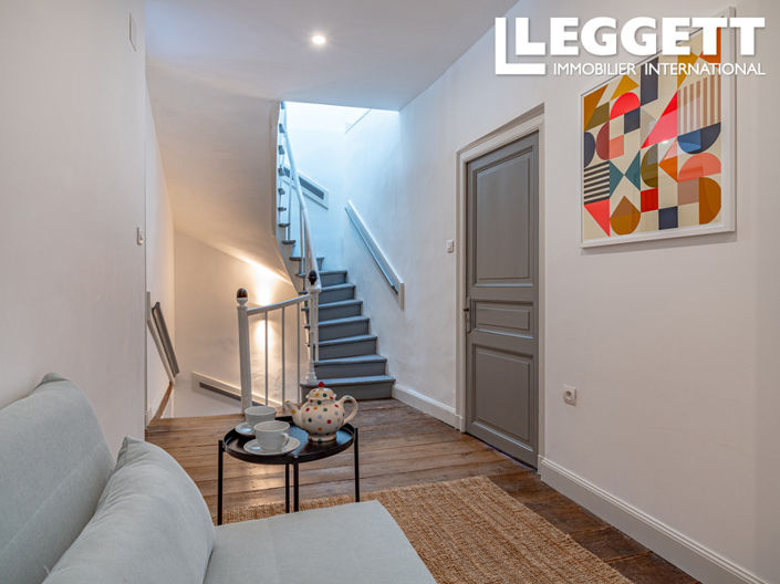 Image No.9-5 Bed House for sale