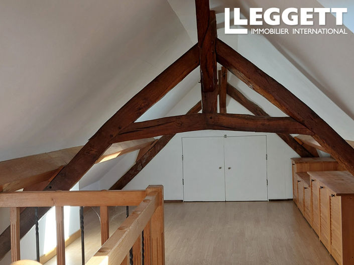 Image No.6-2 Bed House for sale