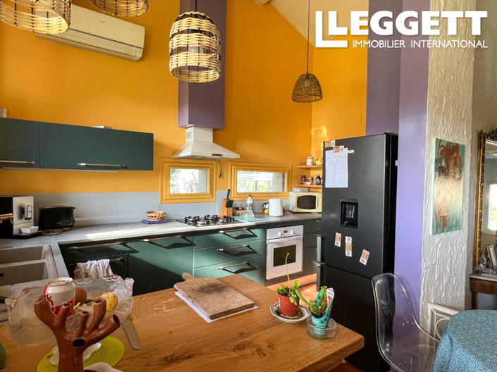 Image No.6-3 Bed House for sale