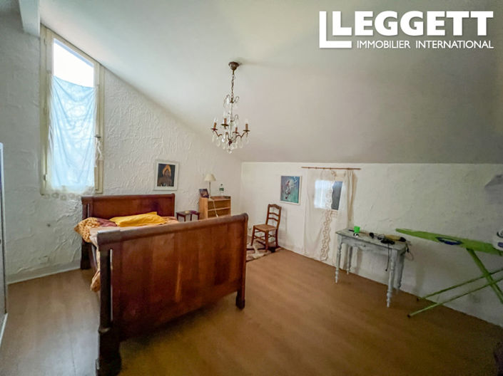 Image No.9-3 Bed House for sale