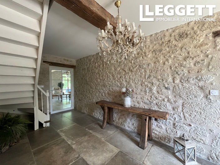 Image No.4-9 Bed Chateaux for sale