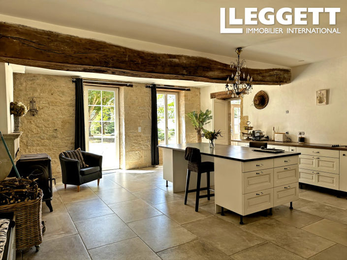 Image No.8-9 Bed Chateaux for sale
