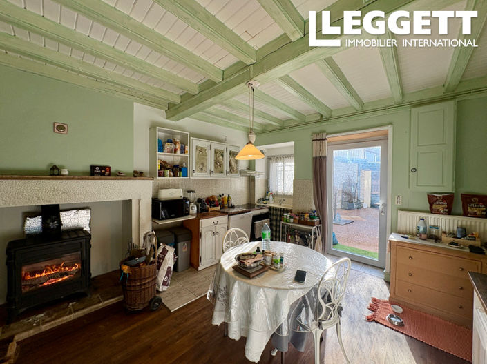 Image No.2-4 Bed House for sale