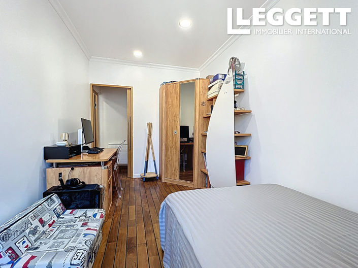 Image No.10-2 Bed Apartment for sale