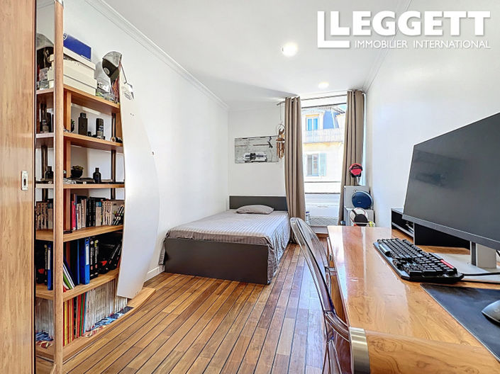 Image No.9-2 Bed Apartment for sale