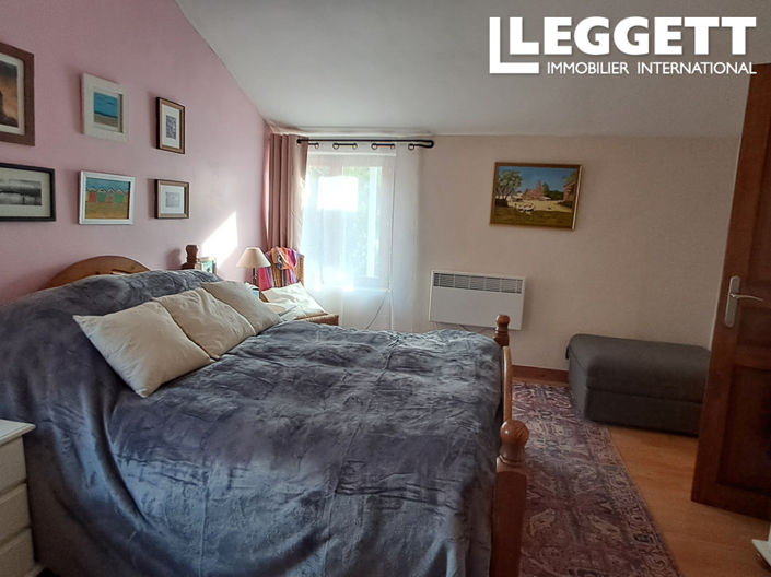 Image No.10-3 Bed House for sale