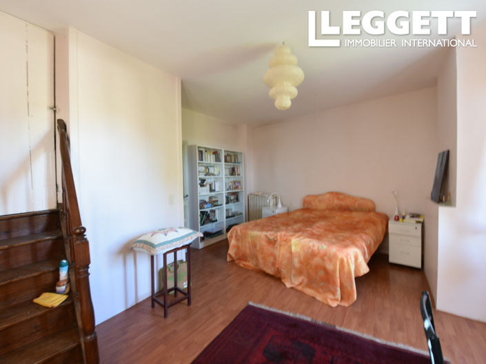 Image No.7-2 Bed House for sale