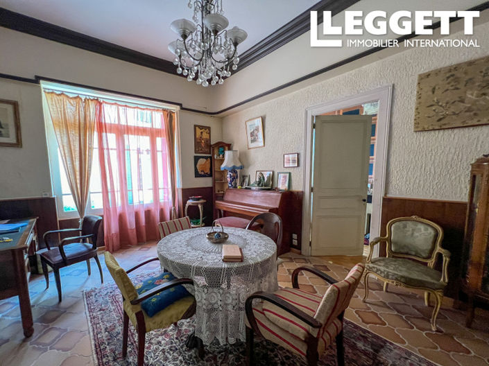 Image No.5-6 Bed House for sale