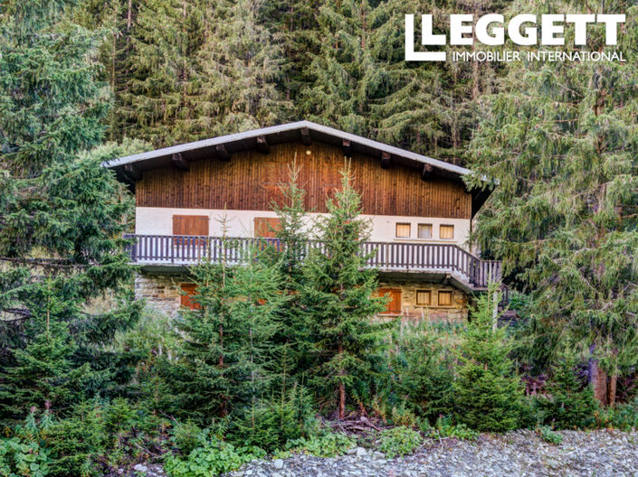 Image No.8-10 Bed House for sale