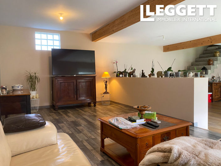 Image No.4-2 Bed House for sale