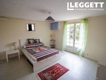 ahr0chm6ly9jzg4uagvzdglhlmltbw8vaw1hz2uvvevom