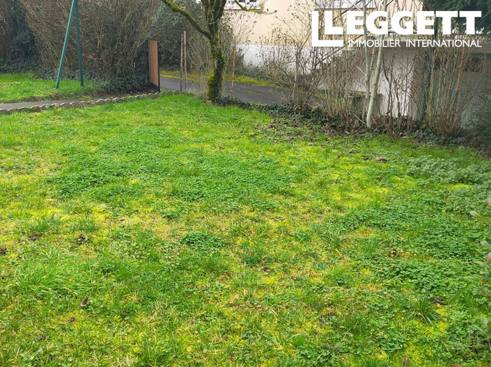 Image No.10-3 Bed House for sale