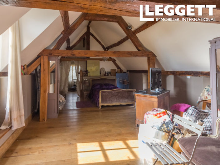 Image No.2-6 Bed Chateaux for sale