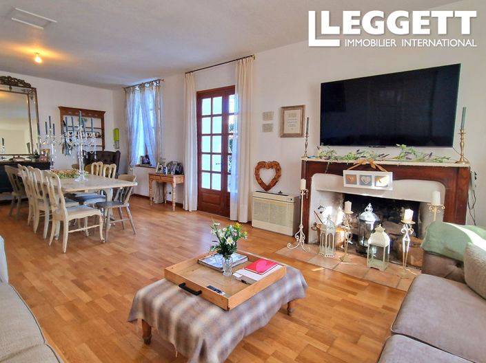 Image No.5-5 Bed House for sale