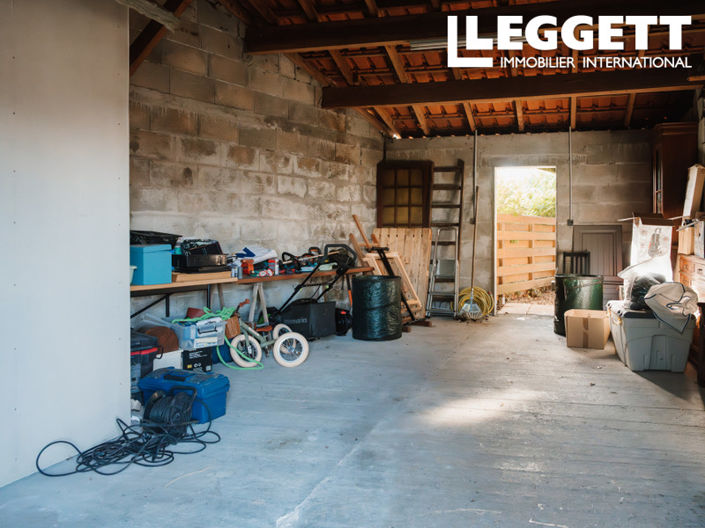 Image No.10-3 Bed House for sale