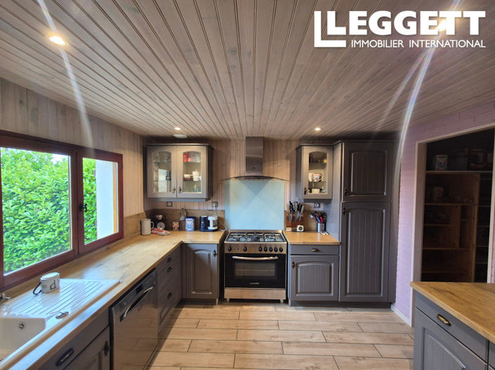 Image No.2-3 Bed House for sale