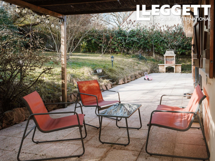 Image No.9-3 Bed House for sale