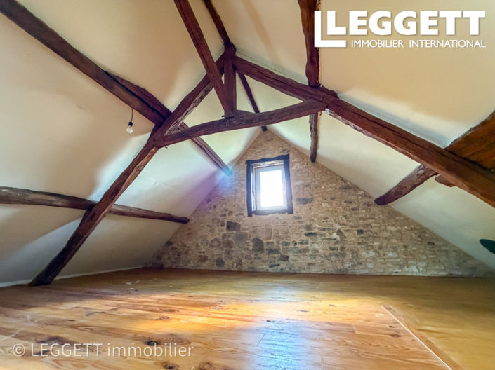 Image No.9-3 Bed House for sale