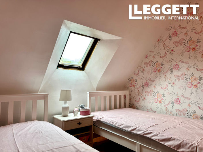 Image No.10-5 Bed House for sale