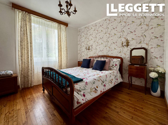 Image No.5-5 Bed House for sale