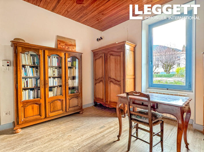 Image No.8-3 Bed House for sale