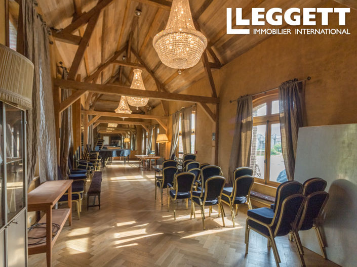 Image No.3-6 Bed Chateaux for sale