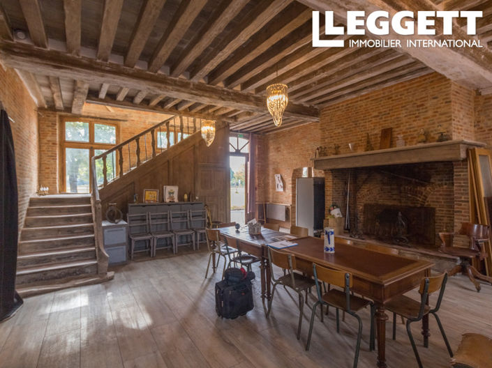 Image No.7-6 Bed Chateaux for sale