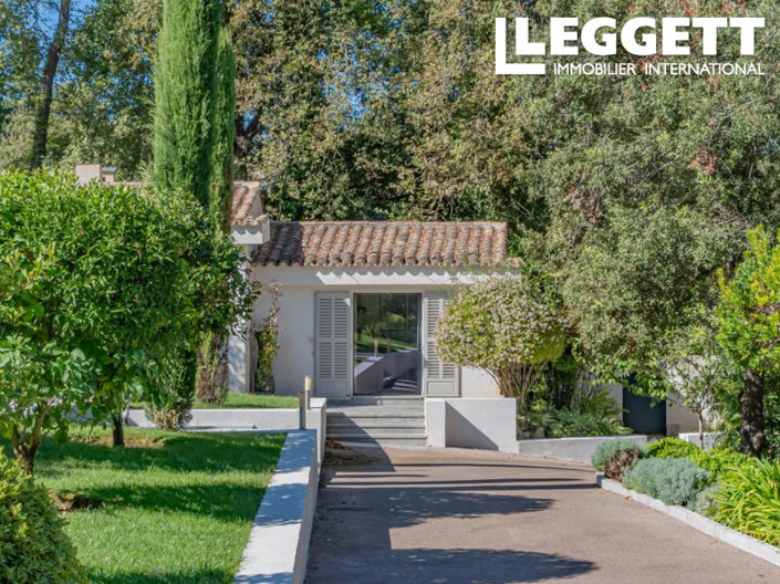 Image No.7-7 Bed House for sale